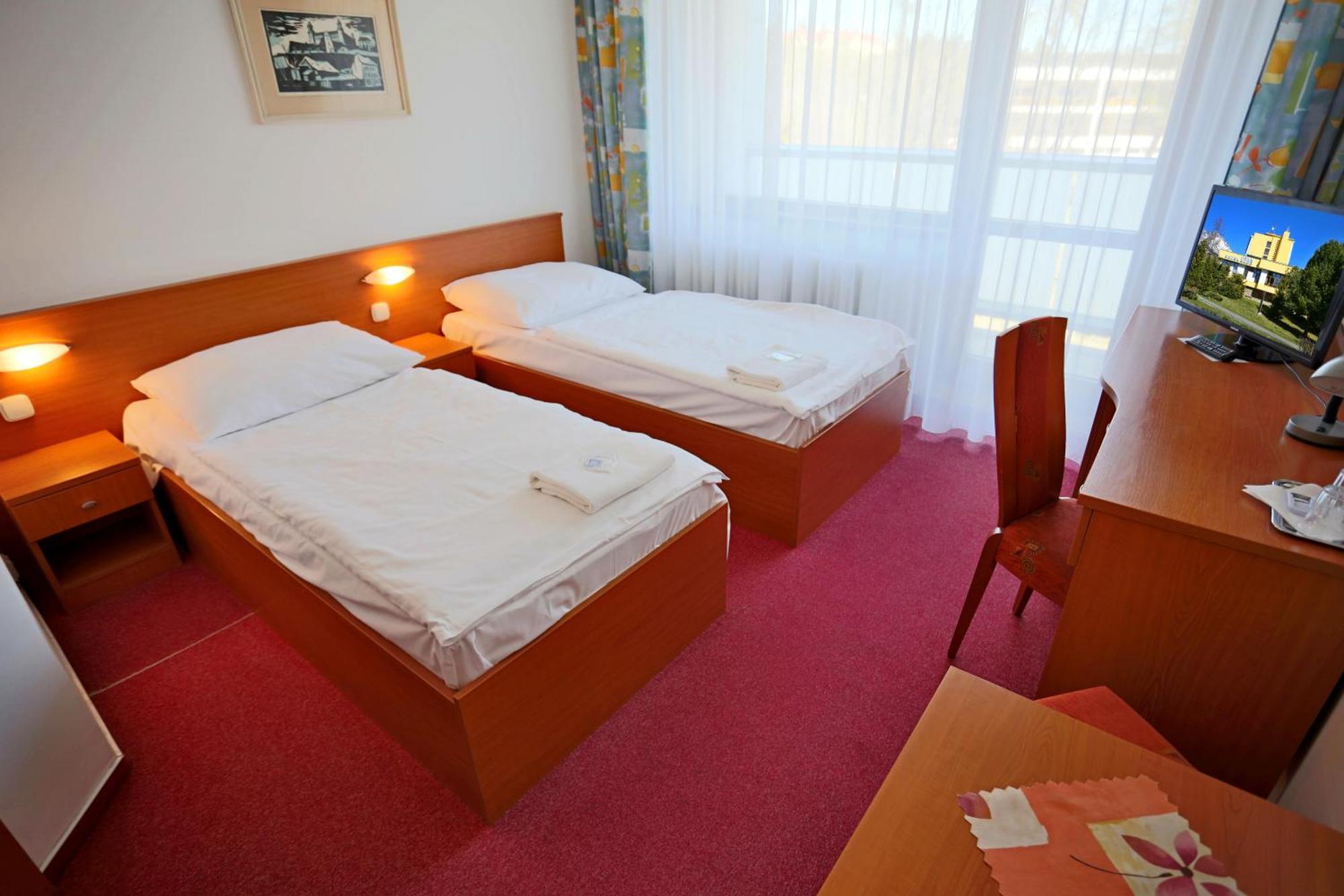 Hotel Sorea Uran Татранська Ломниця Екстер'єр фото